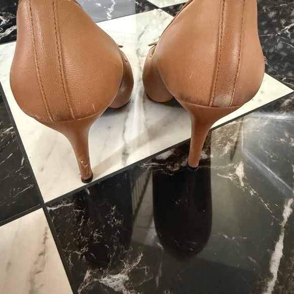 Chanel Women's Tan and Black Pumps - Picture 6 of 6